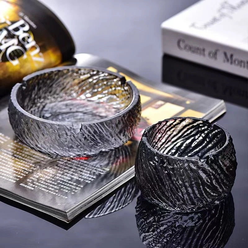 新轻奢烟灰缸家用创意个性高档玻璃潮流办公室防飞水晶客厅烟缸