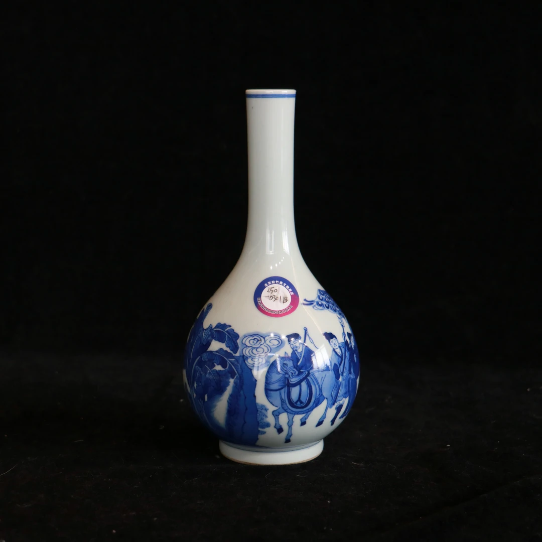 清中期人物故事胆瓶