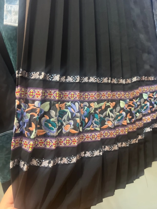 湘西苗族民族刺绣中国风