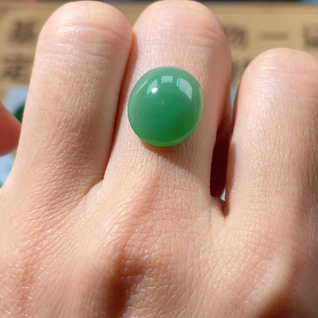 定制翡翠未镶嵌撒*翡翠14.5×12.4×5.7