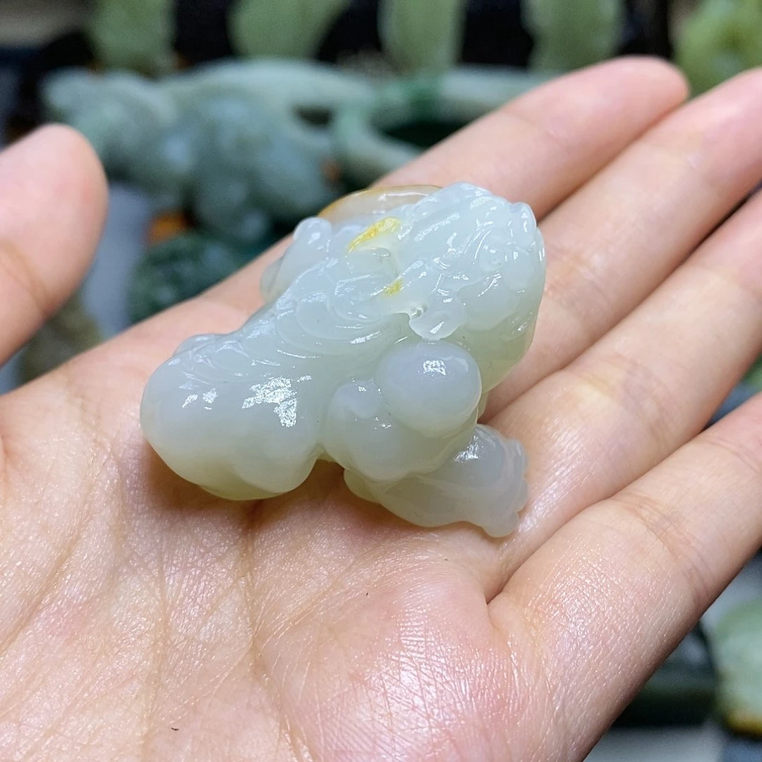 【闪购商品】和田玉未镶嵌颈饰小**不