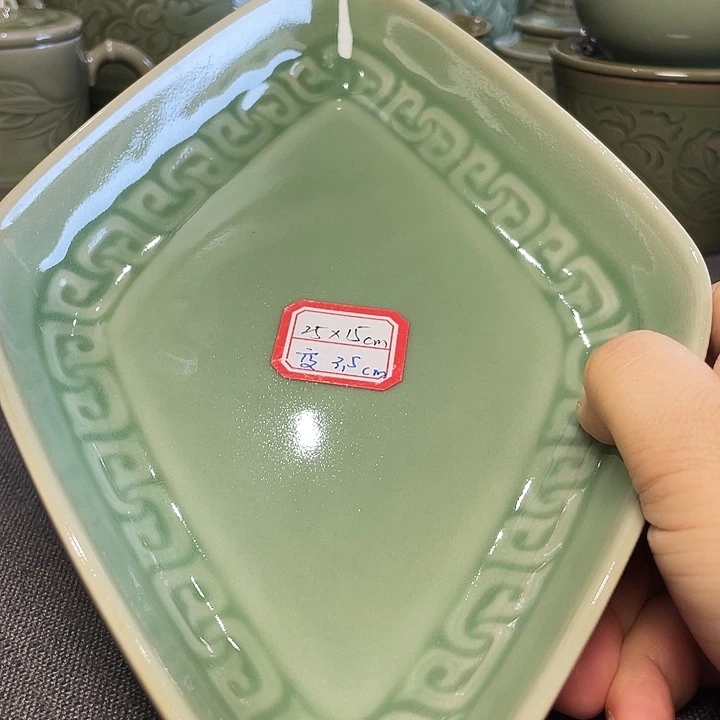 静***丫耀州窑青铜盘子2只