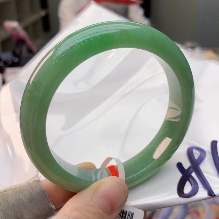 翡翠未镶嵌手镯翡翠手镯