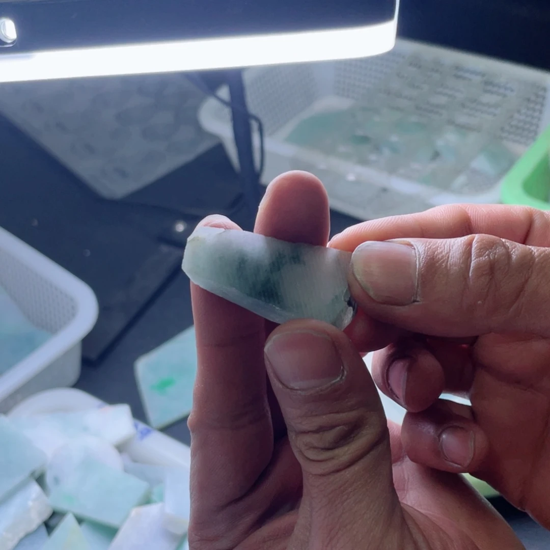 定制翡翠未镶嵌翡翠