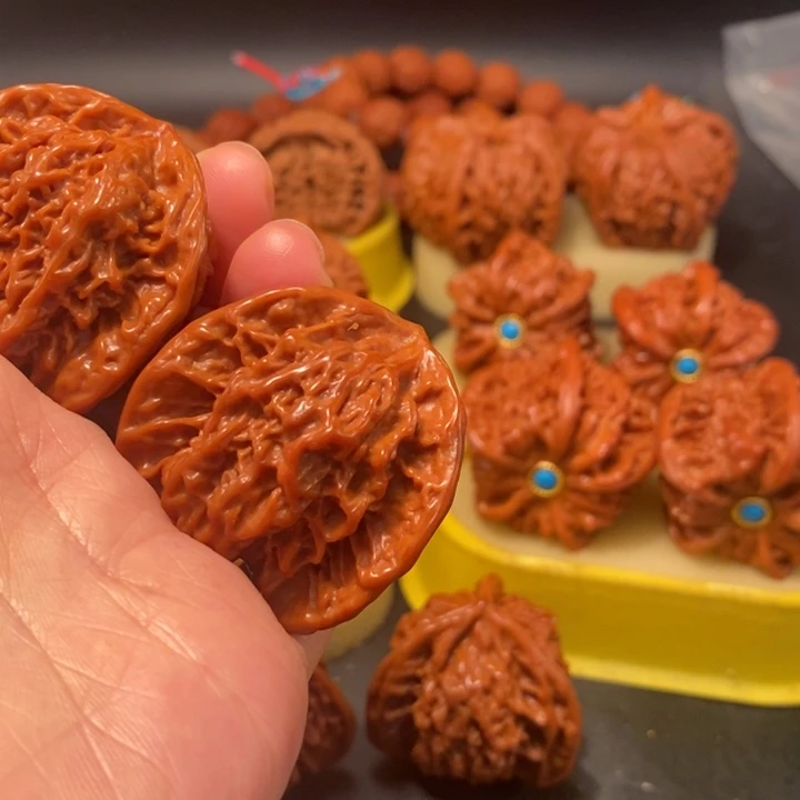 黑***皮吊坠猴头核桃工艺核桃