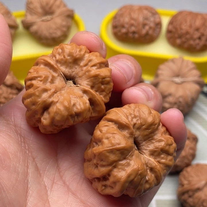 文玩核桃吊坠34凹底蛤蟆头