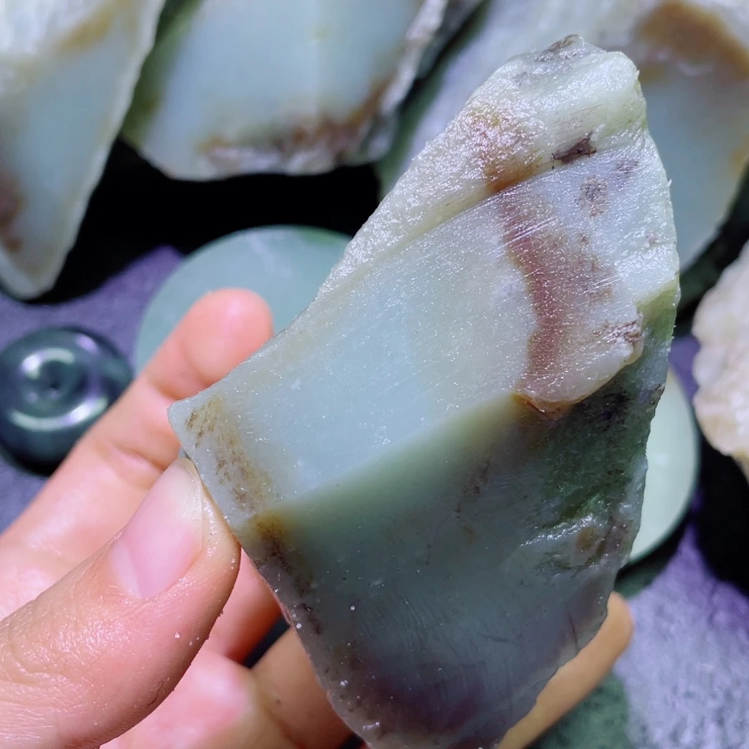 和田玉未镶嵌珠宝半成品