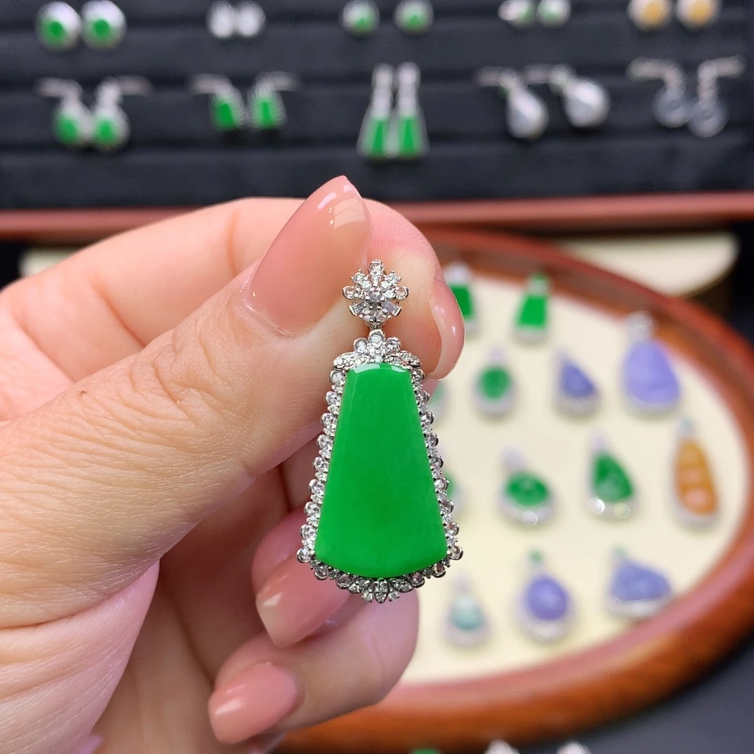 翡翠18K金镶嵌吊坠(不含链)