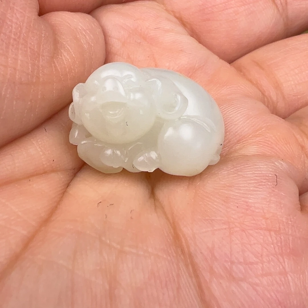 好***来和田玉未镶嵌挂件