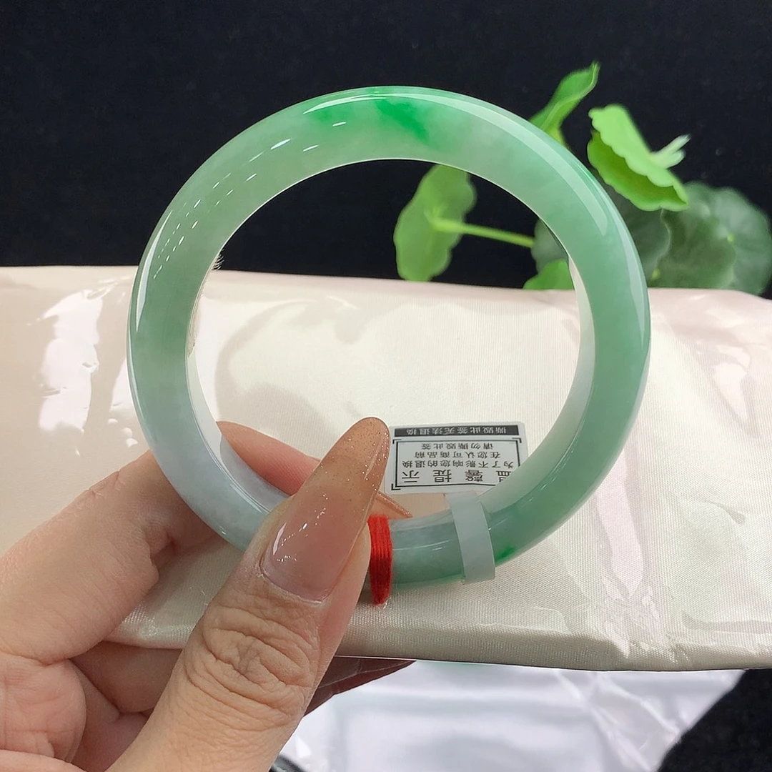 翡翠未镶嵌手镯正60.8