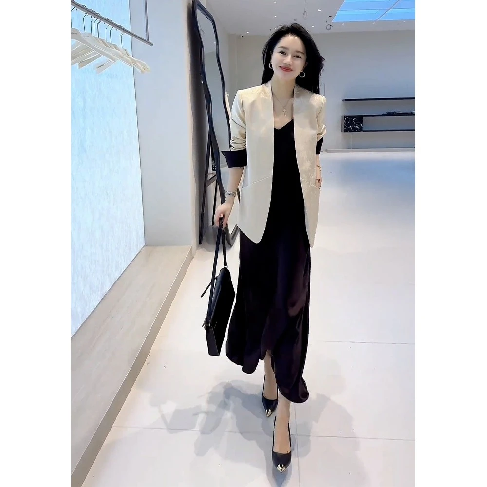 早秋上流社会气质穿搭轻奢高级感女人味御姐风西装吊带连衣裙套装