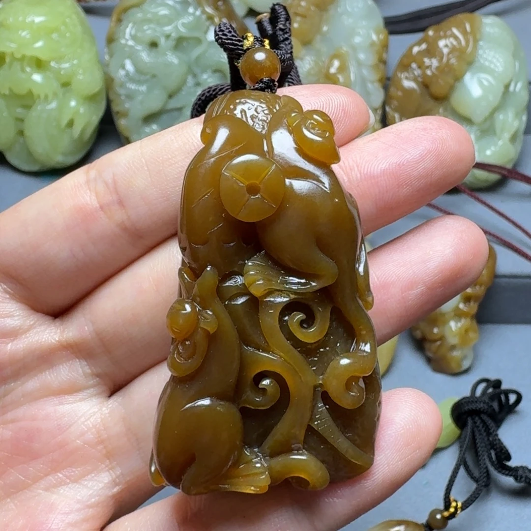 颈饰未镶嵌和田玉