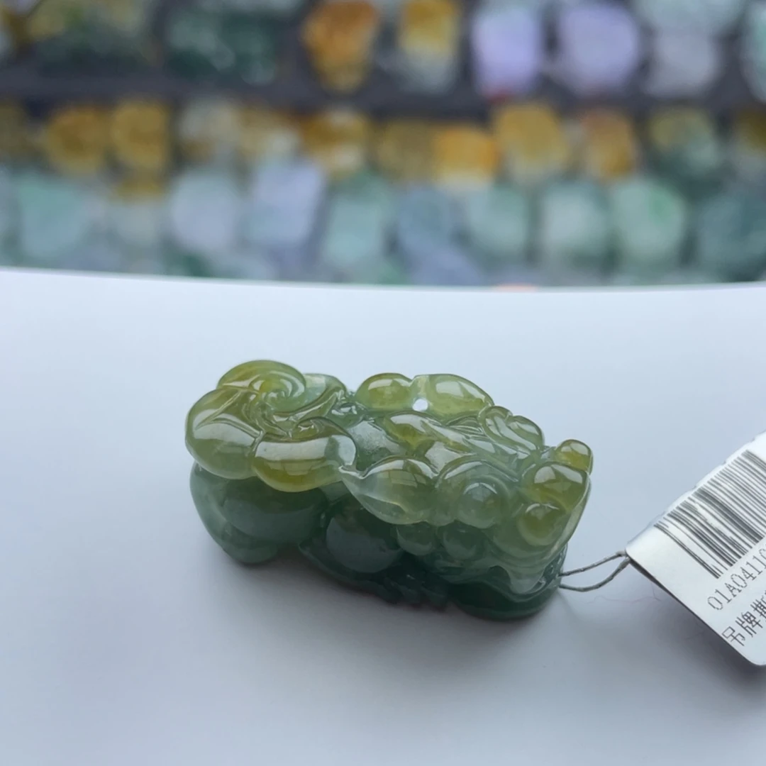 翡翠颈饰未镶嵌貔貅