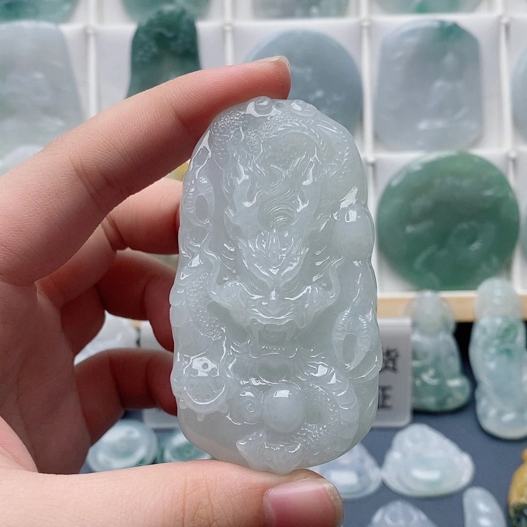 翡翠未镶嵌吊坠(不含链)龙牌