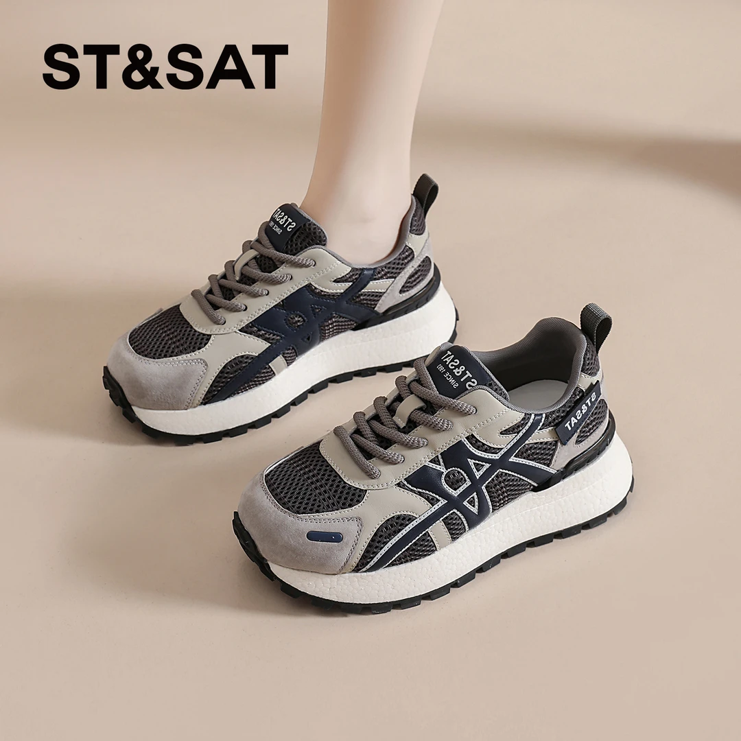 星期六新版德训鞋2025新款秋季轻便运动鞋休闲百搭老爹阿甘鞋女士