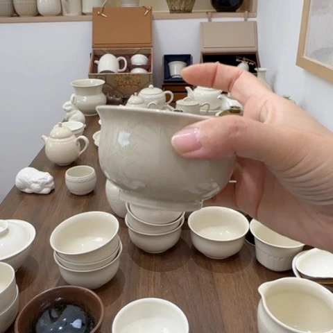 苁*微瑕定瓷竹叶菊花杯不带礼盒