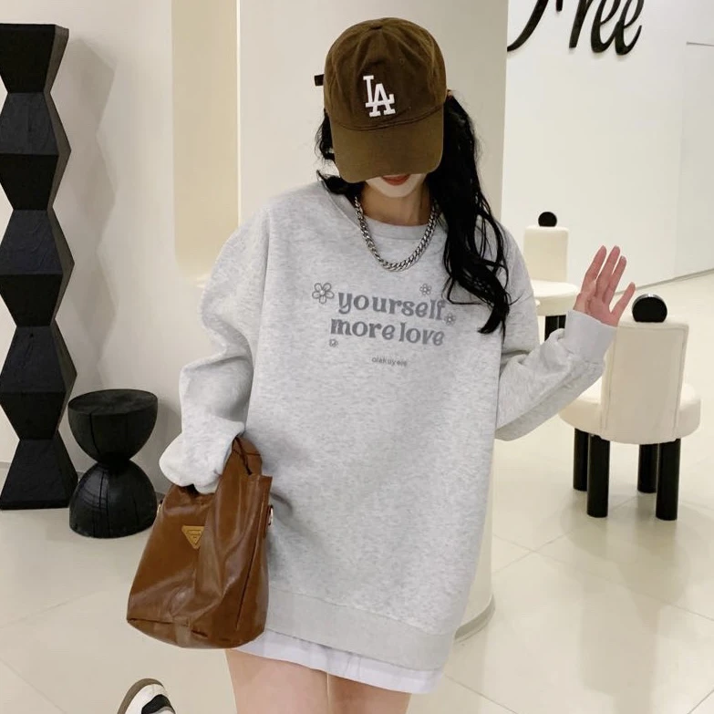 【假两件设计卫衣】孕妇装秋装新款字母刺绣设计假两件卫衣