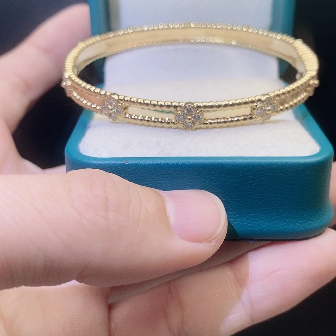 钻石手镯18K金镶嵌万花筒手镯K黄