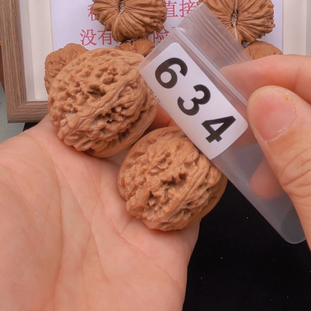 文玩核桃把件H****哥凤凰台