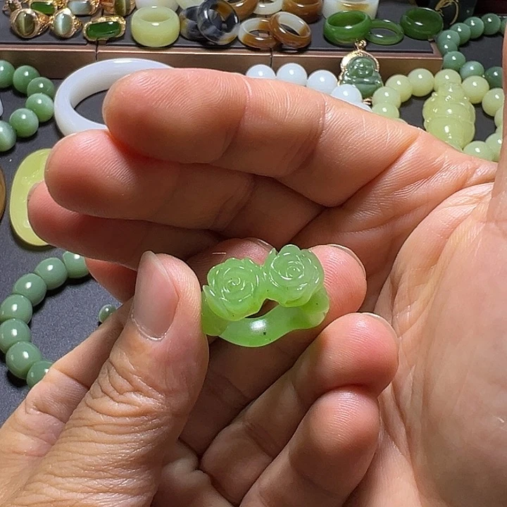 和田玉未镶嵌珠宝奇石小*宝