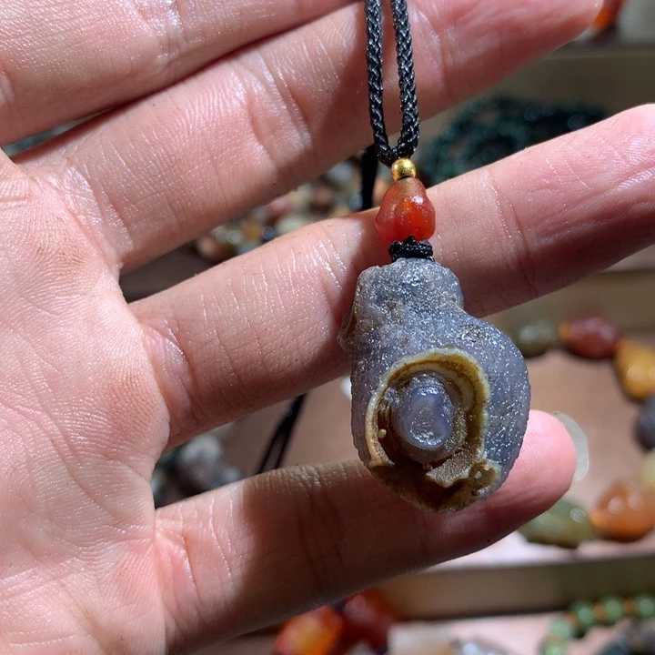 玛瑙/玉髓未镶嵌珠宝半成品