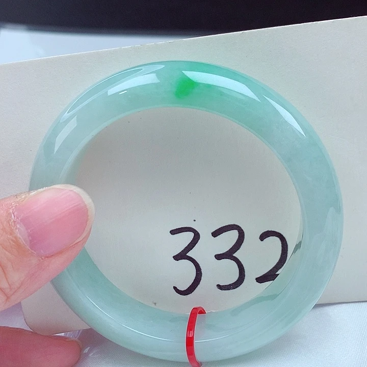 翡翠未镶嵌手镯翡翠