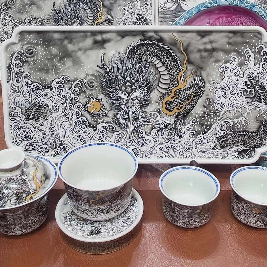 摆件景德镇陶瓷研究所工作的