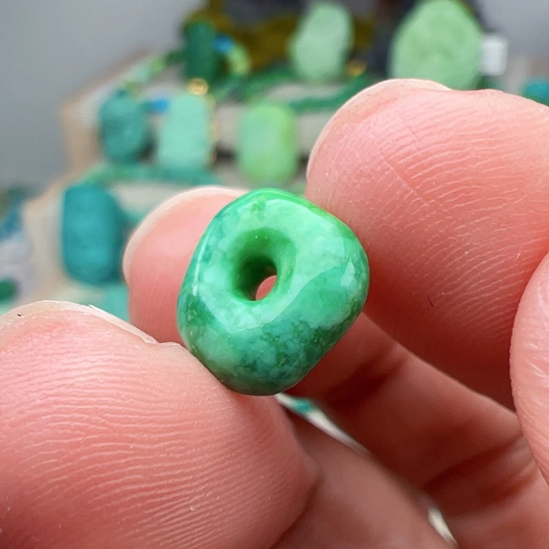 绿松石未镶嵌主播万珍