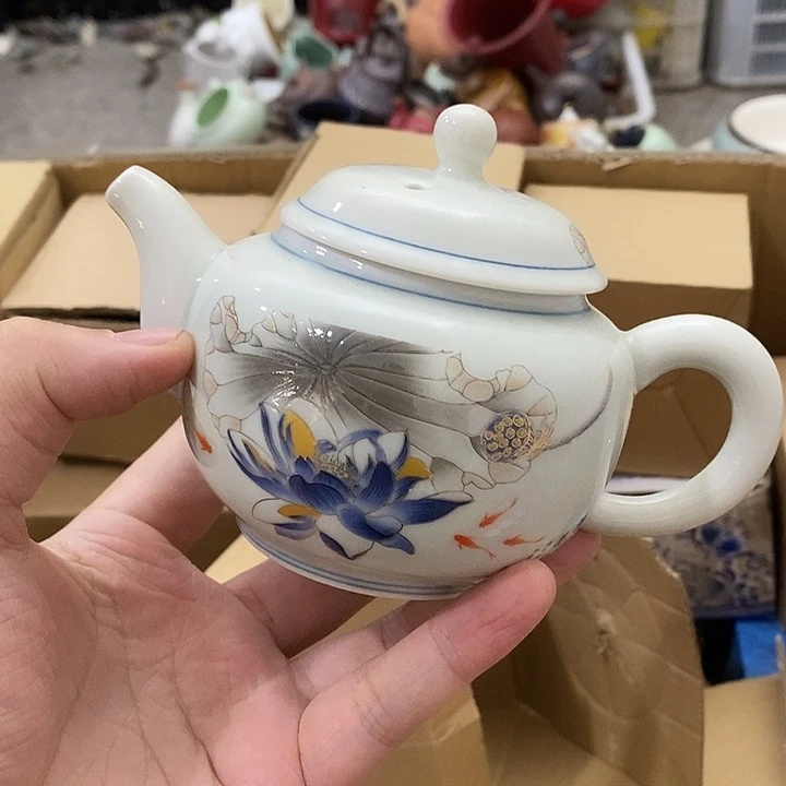 陶瓷艺术品及陶瓷壶