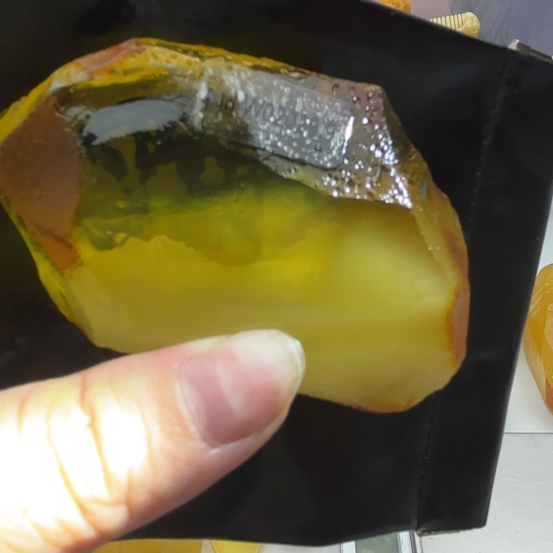 定制琥珀未镶嵌琥珀