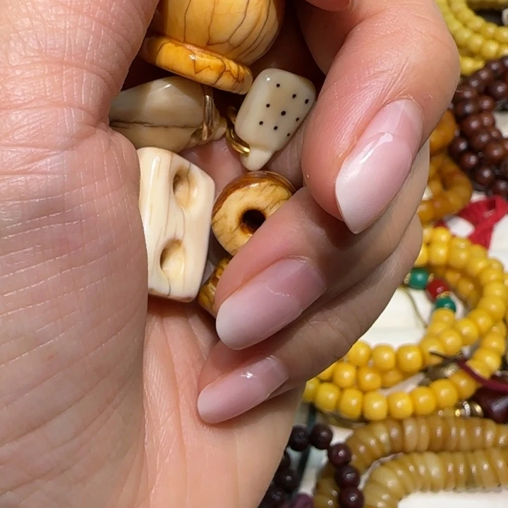 W***x花岗石铁合金配饰