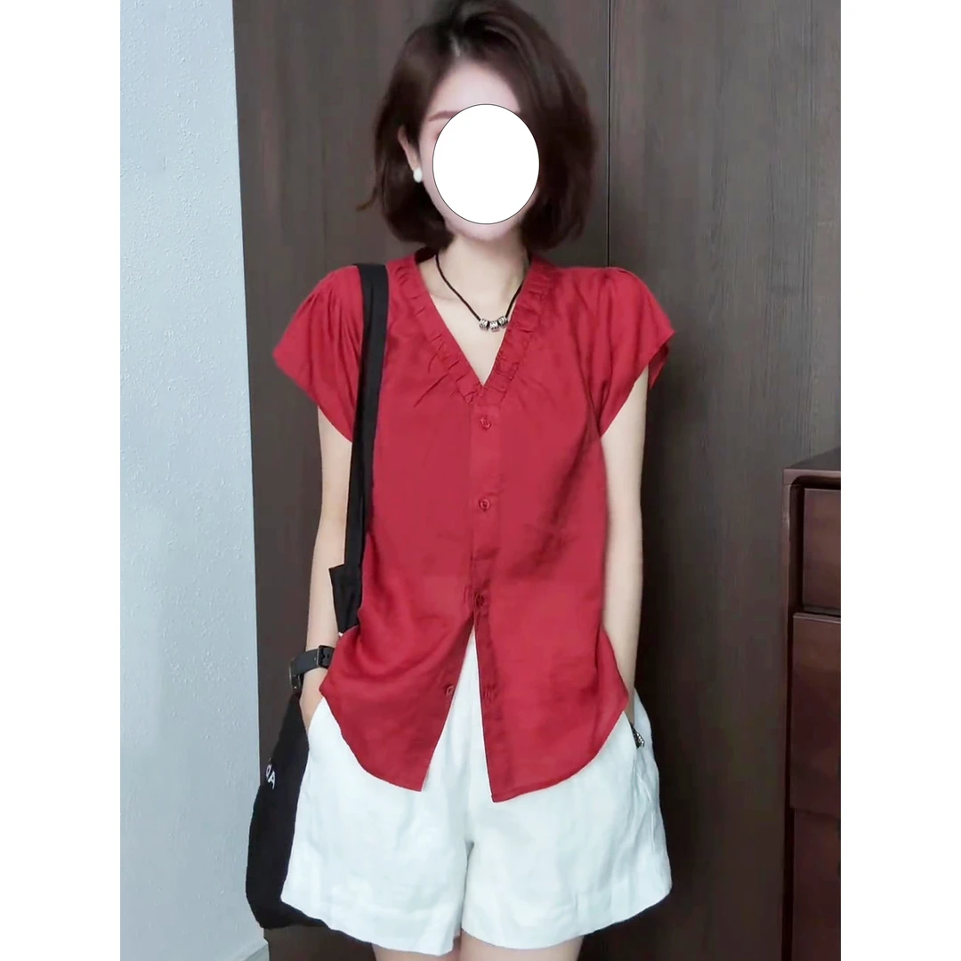 夏季新款v领短袖衬衫高级感减龄洋气2025新款夏季小飞袖红色上衣