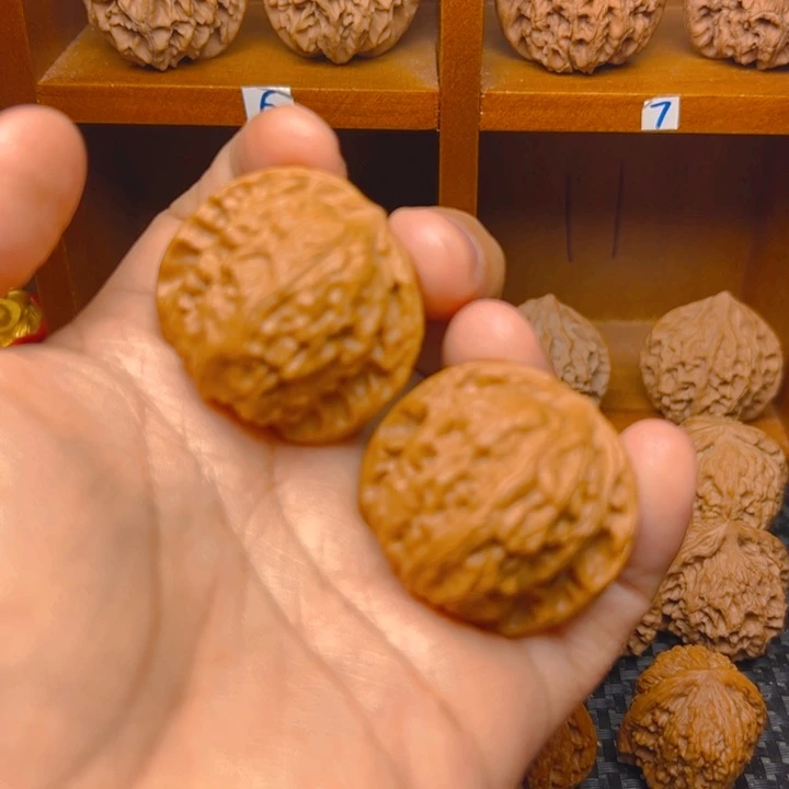 桃核把件39尺全品野狼