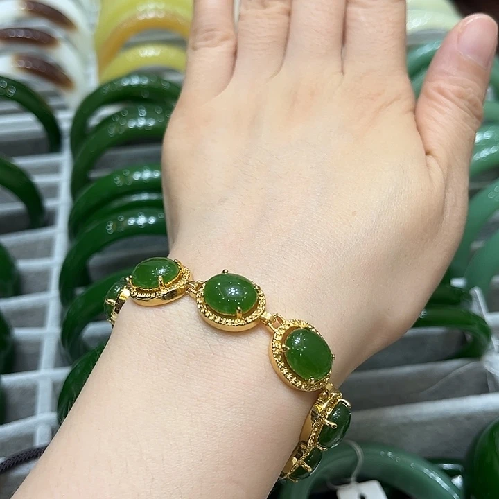 未镶嵌手镯和田玉（碧玉）