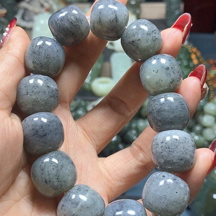 和田玉手串未镶嵌