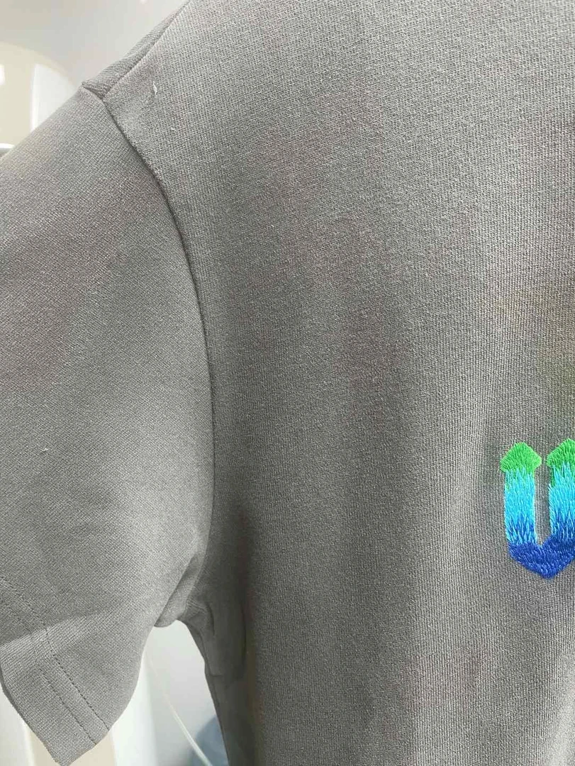 【十一】m  女款时尚百搭休闲圆领T恤 ZK157