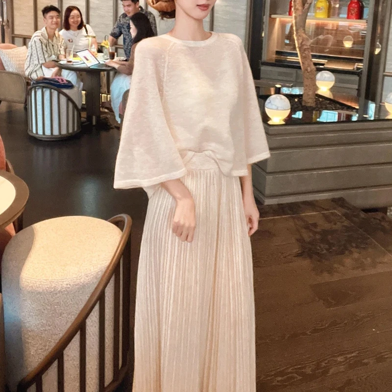 韩系一整套穿搭女2025年秋季新款圆领长袖上衣+高腰半身裙两件套