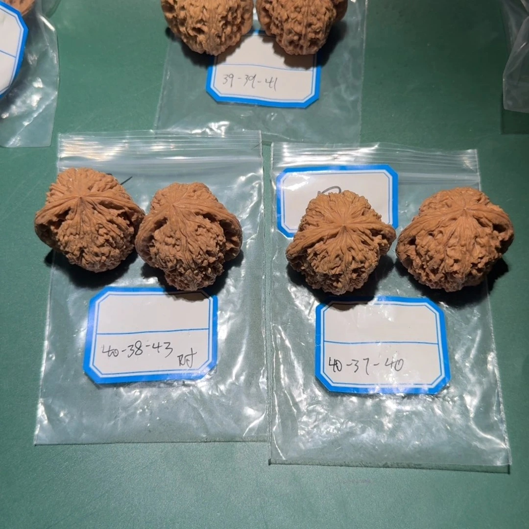 吊坠文玩核桃南疆43