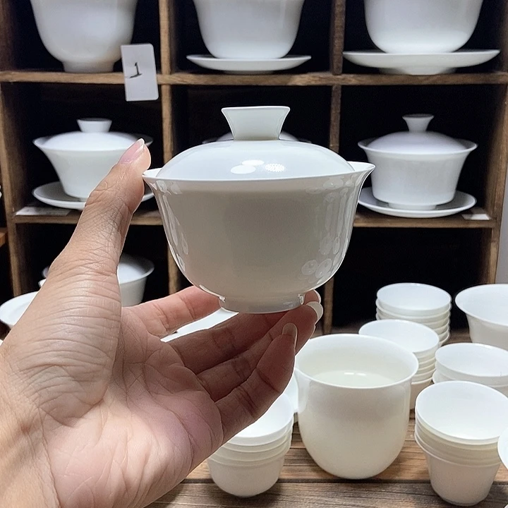 骨瓷2才3.6元宝盖碗盖下约150ml