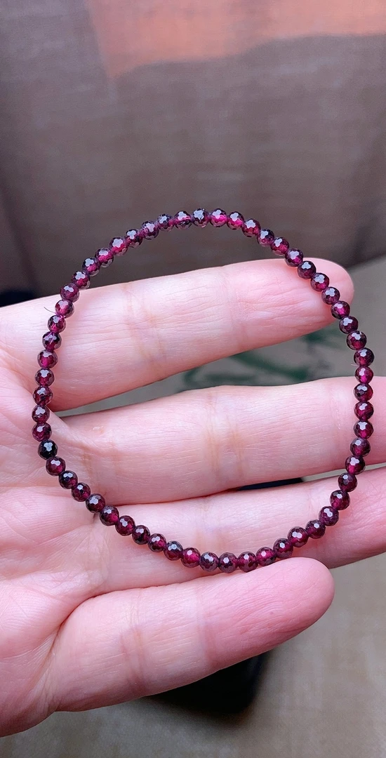 酒红色石榴石小切面单圈手链