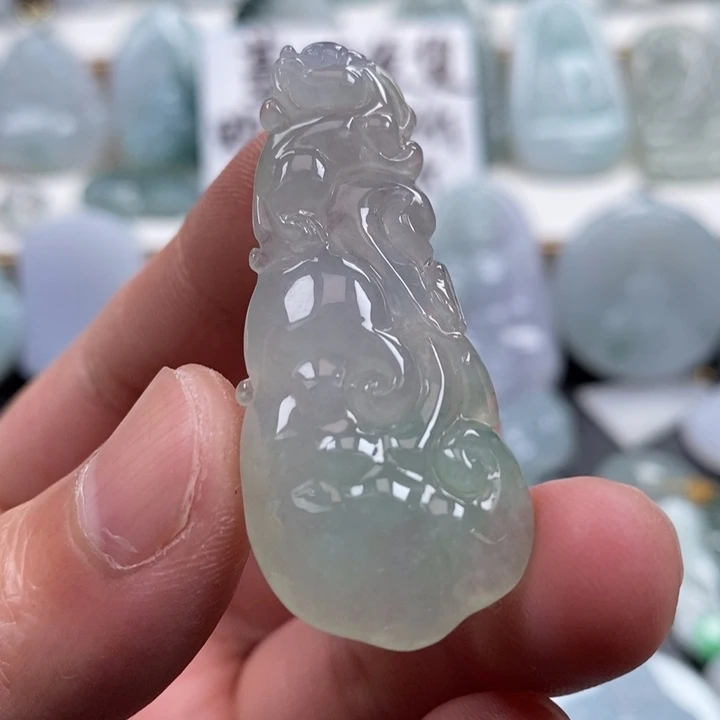 翡翠颈饰未镶嵌翡翠