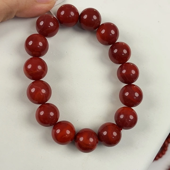 南红玛瑙未镶嵌川料牛血红14mm