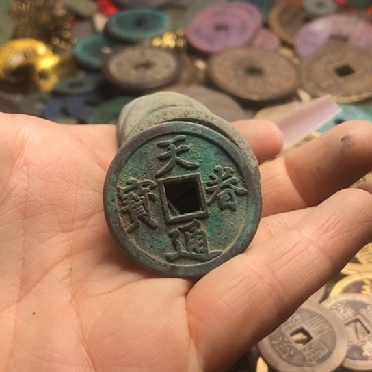 你***丢铜现代仿制工艺品