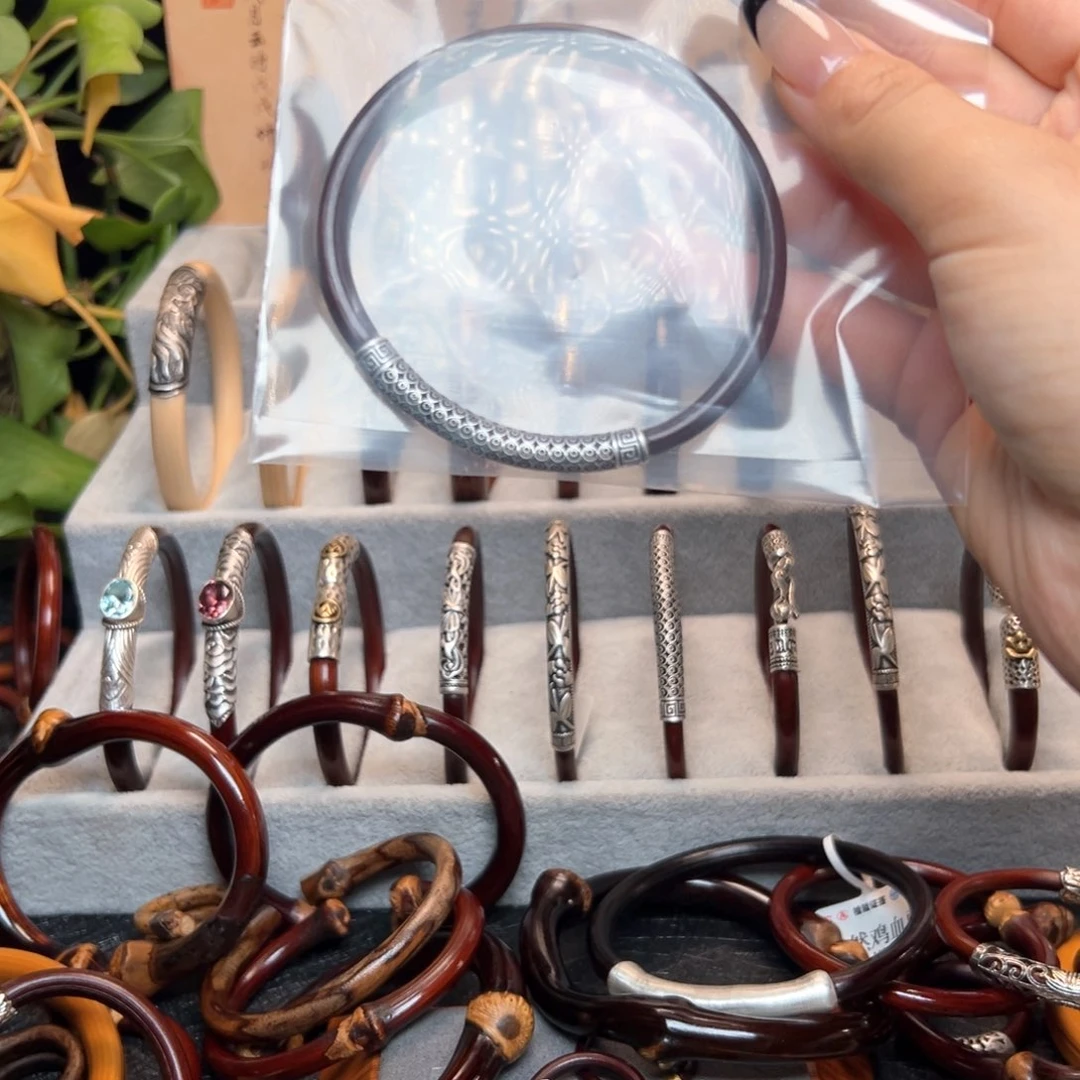 兜***转藤类手串/手链鸡血藤