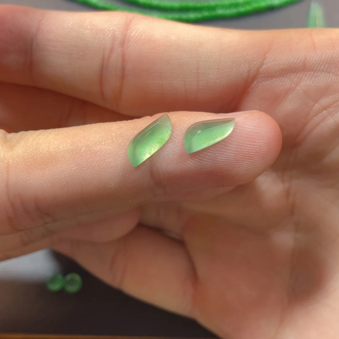 翡翠挂件未镶嵌翡翠珠宝翡翠珠宝