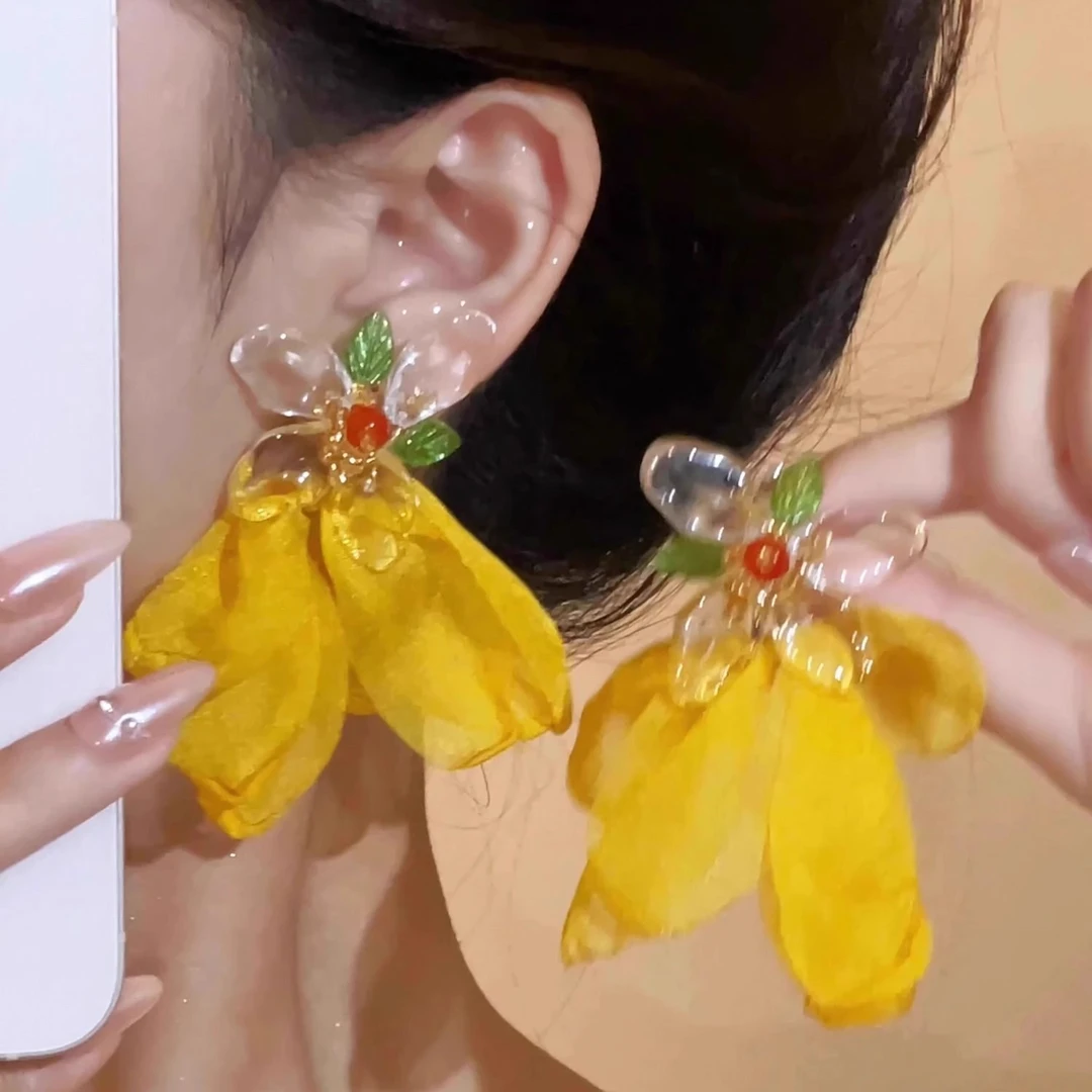 网纱串珠花朵耳环法式超仙布艺花瓣耳钉少女甜美温柔日常百搭耳饰