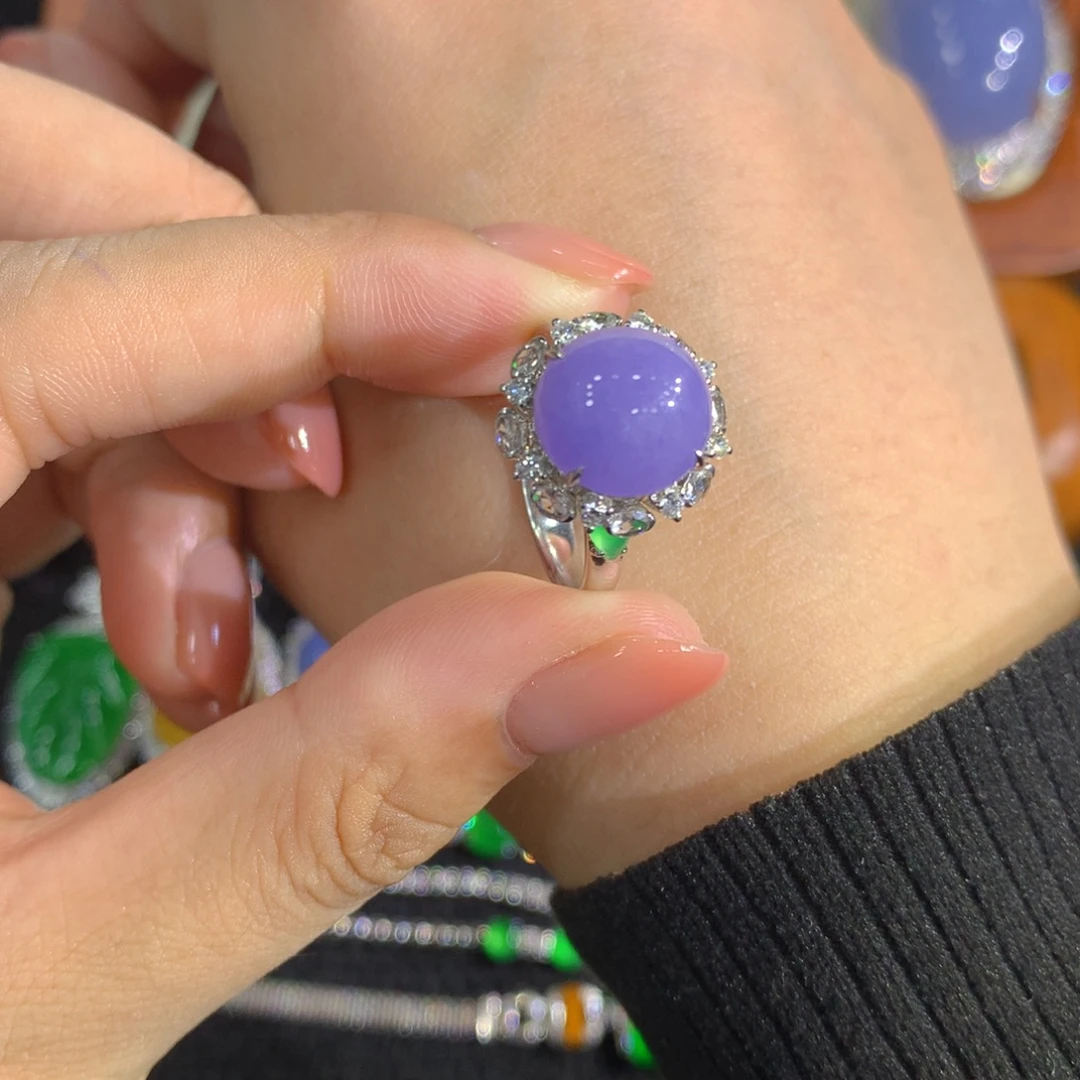 翡翠18K金镶嵌戒指