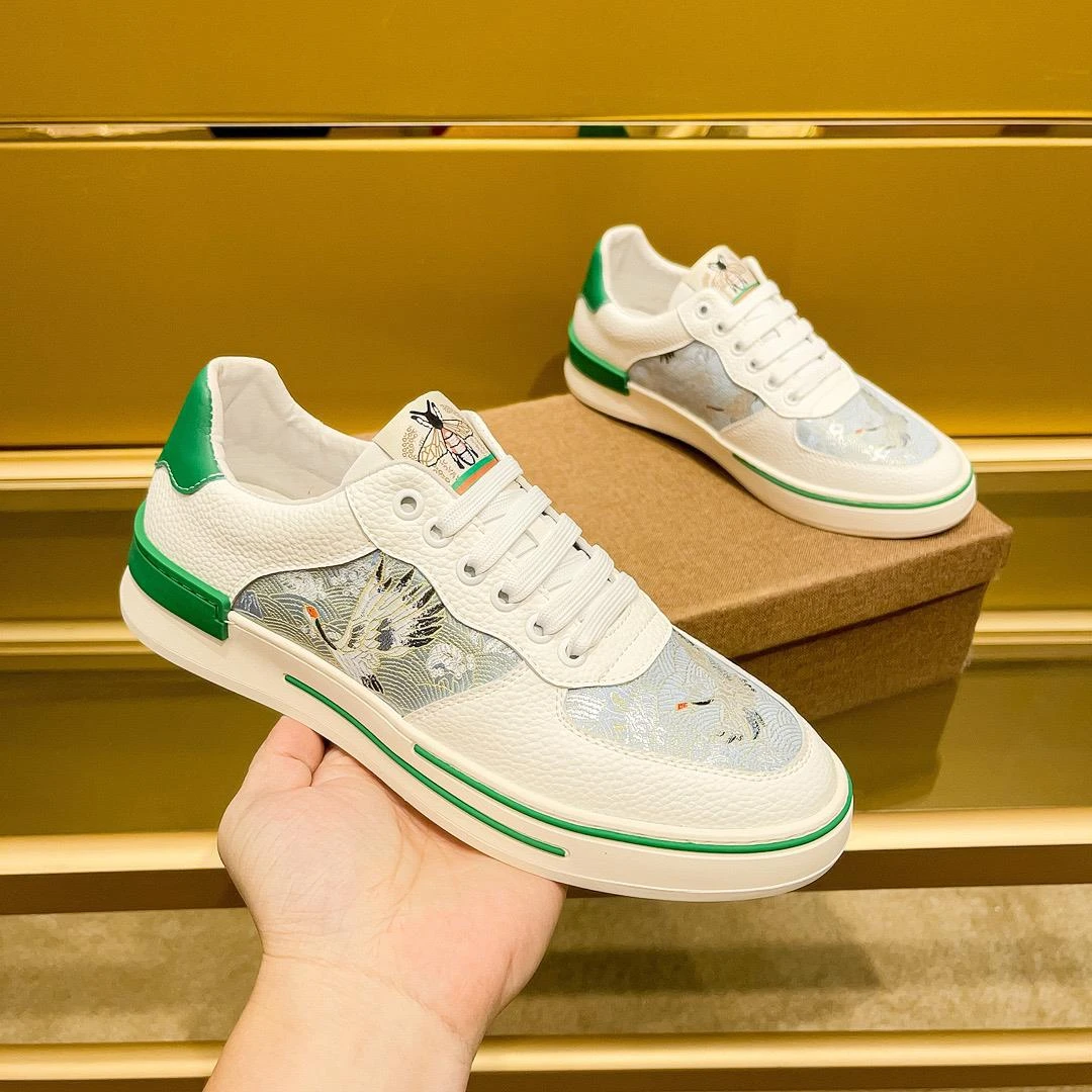 欧洲站小蜜蜂真皮男鞋2025新款时尚百搭潮流小白鞋子男士拼色板鞋