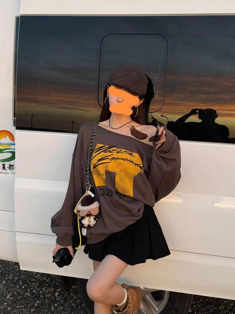 花生酱 灰色长袖露肩卫衣女款秋季宽松女士斜肩美式慵懒chic上衣