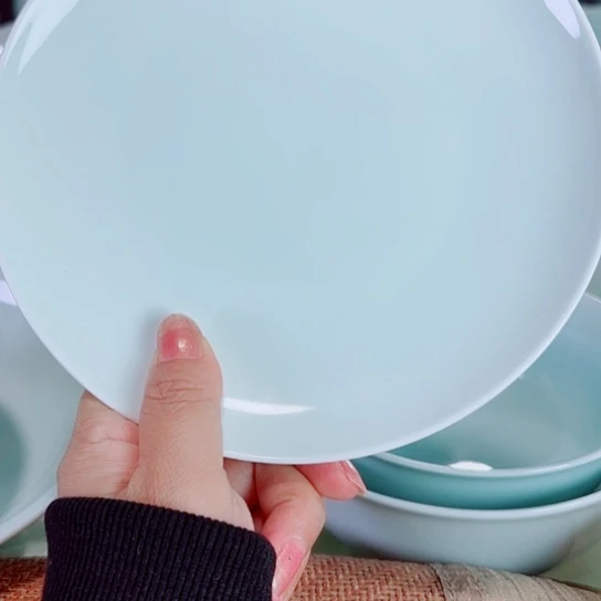 青瓷七英寸碟单只